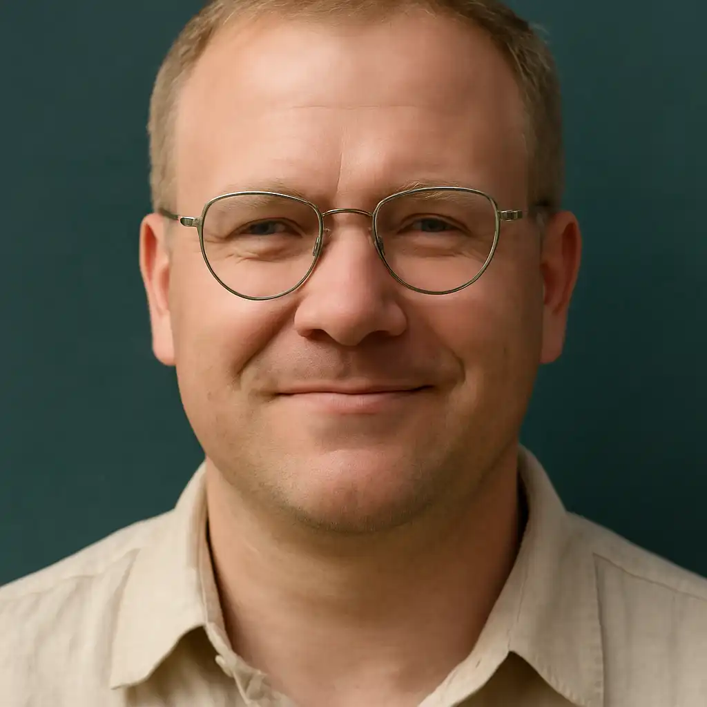 Christopher Davies